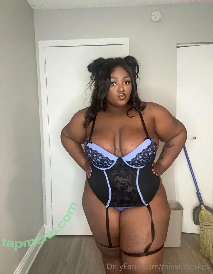 missfatcakes nude photo #0008 (miss_fatcakes)