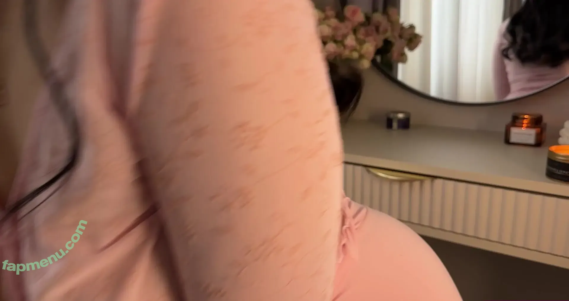 misshoneytv nude photo #0004 (miss.honeyv)