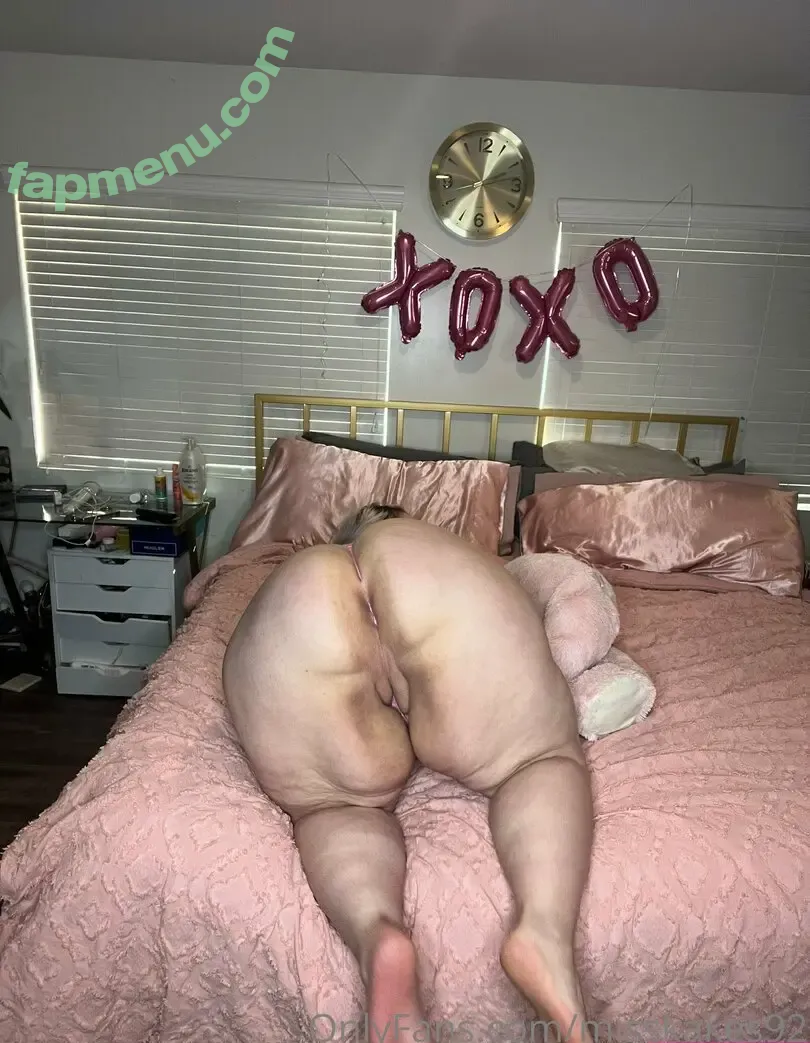 misskakes92 nude photo #0049 (gooddgamesunshine)
