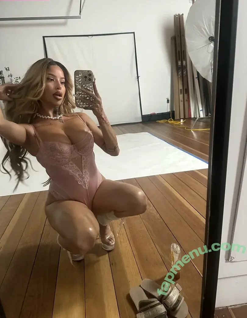 Missleexi nude photo #0032 (baaby0g / baabyog)