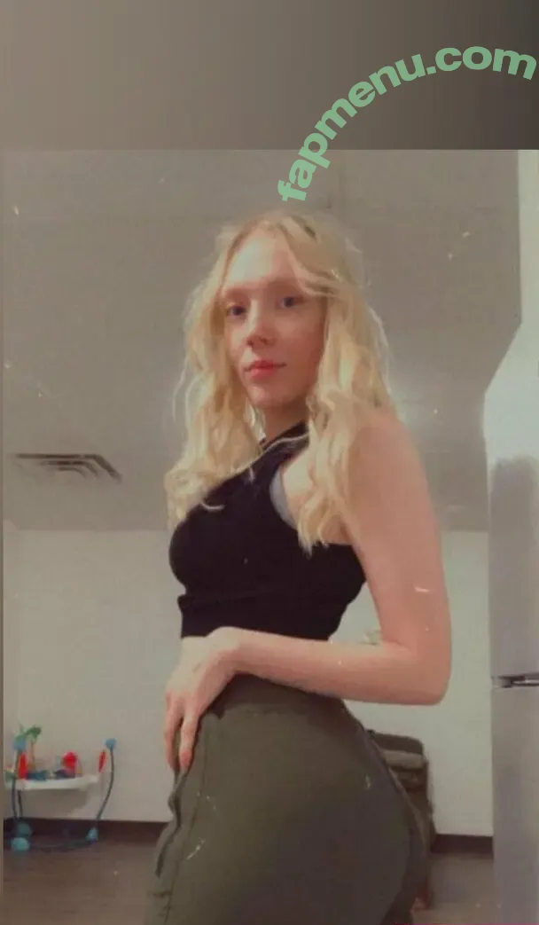 MissMacc nude photo #0002 (Maccjewell / miss.macc / rooroo1027)