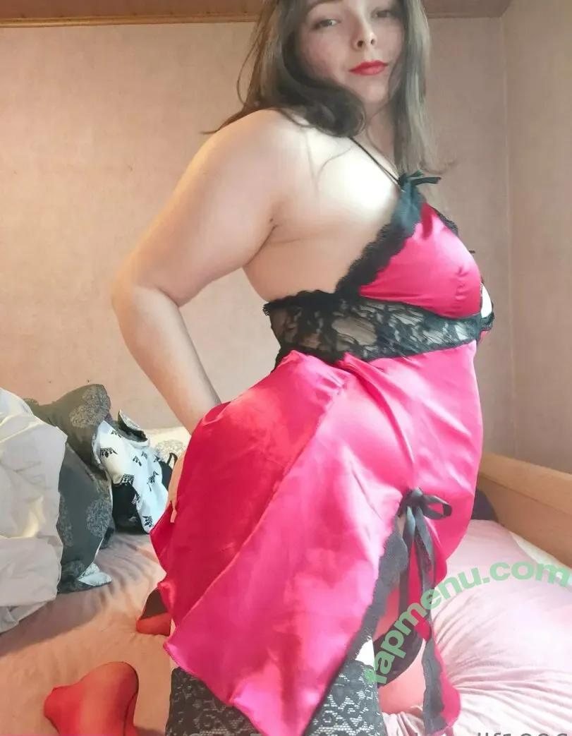 missmilf1996 nude photo #0002 (missmilf1996)