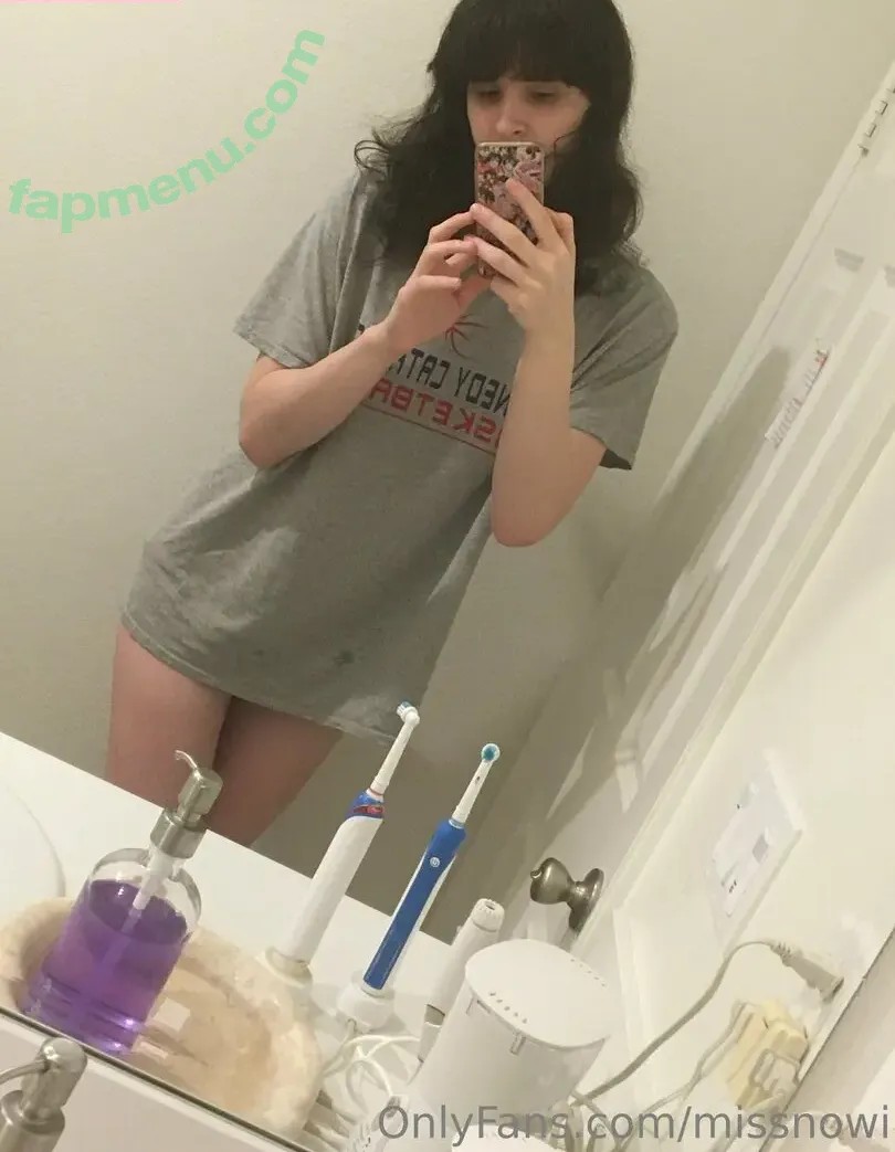 missnowi nude photo #0064 (miss_nowi)