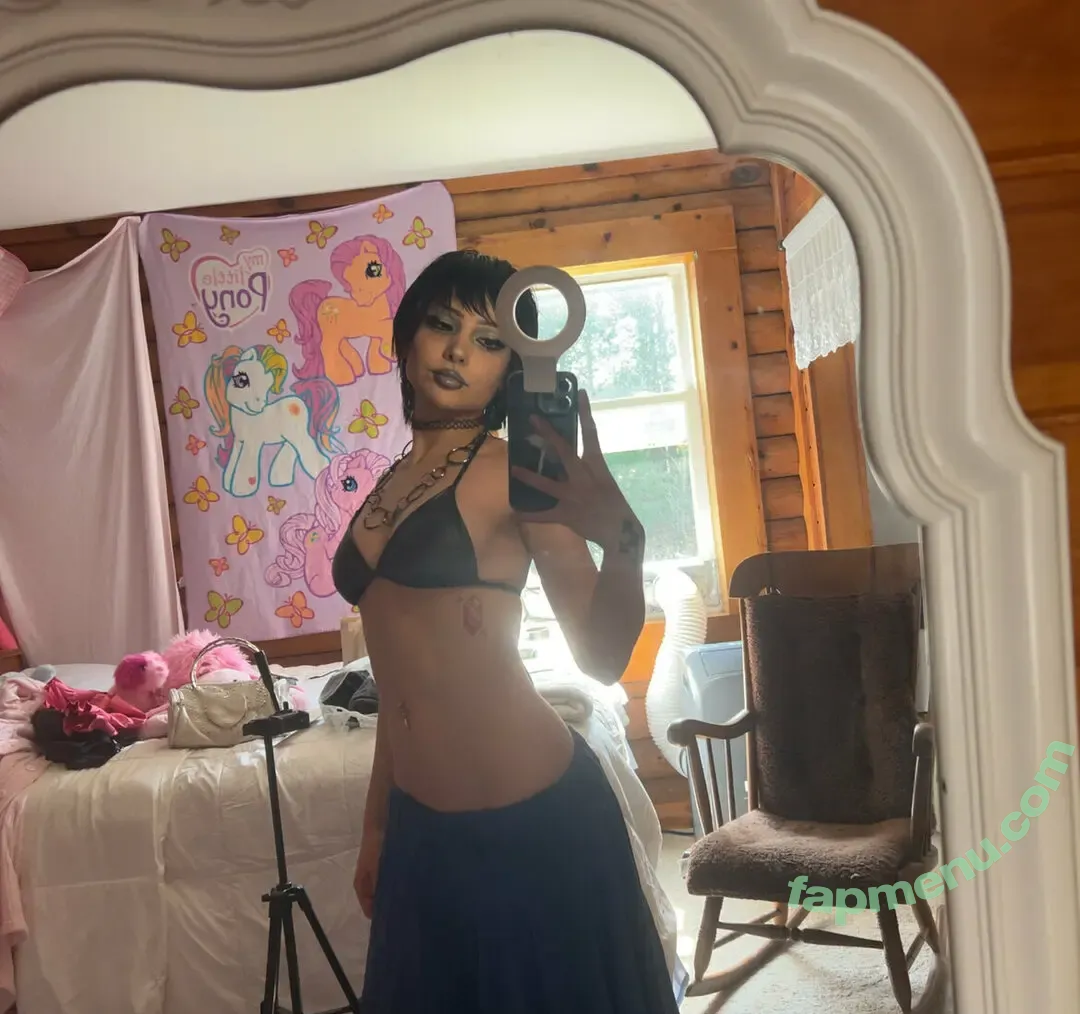 missnyxdawn nude photo #0021 (missnyxdawn)