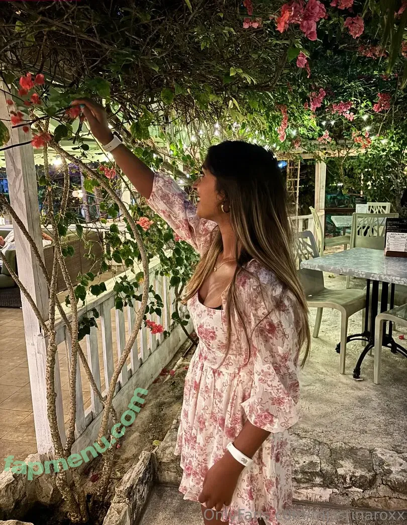 missrinaroxx nude photo #0009 (lifewithrina101)