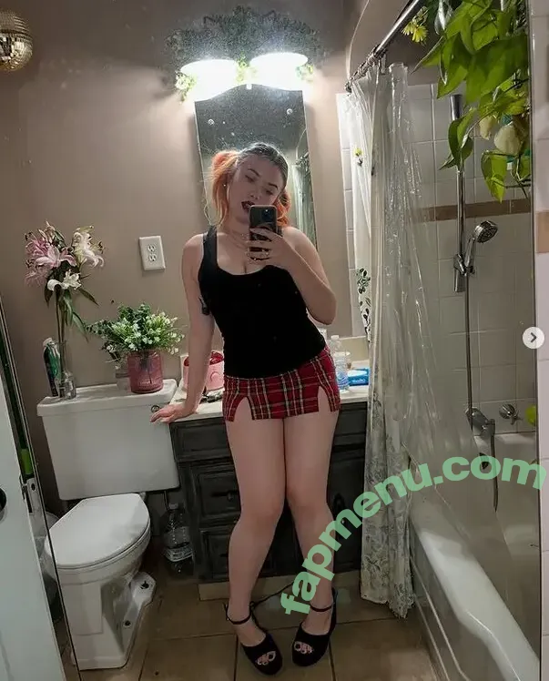 misssclair nude photo #0017 (misssclair)