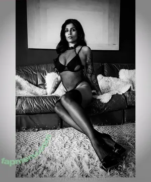 mistresssophiasahara / sophiasaharabackup nude photo #0448