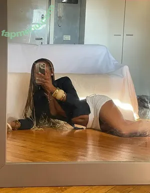  nude photo #0001