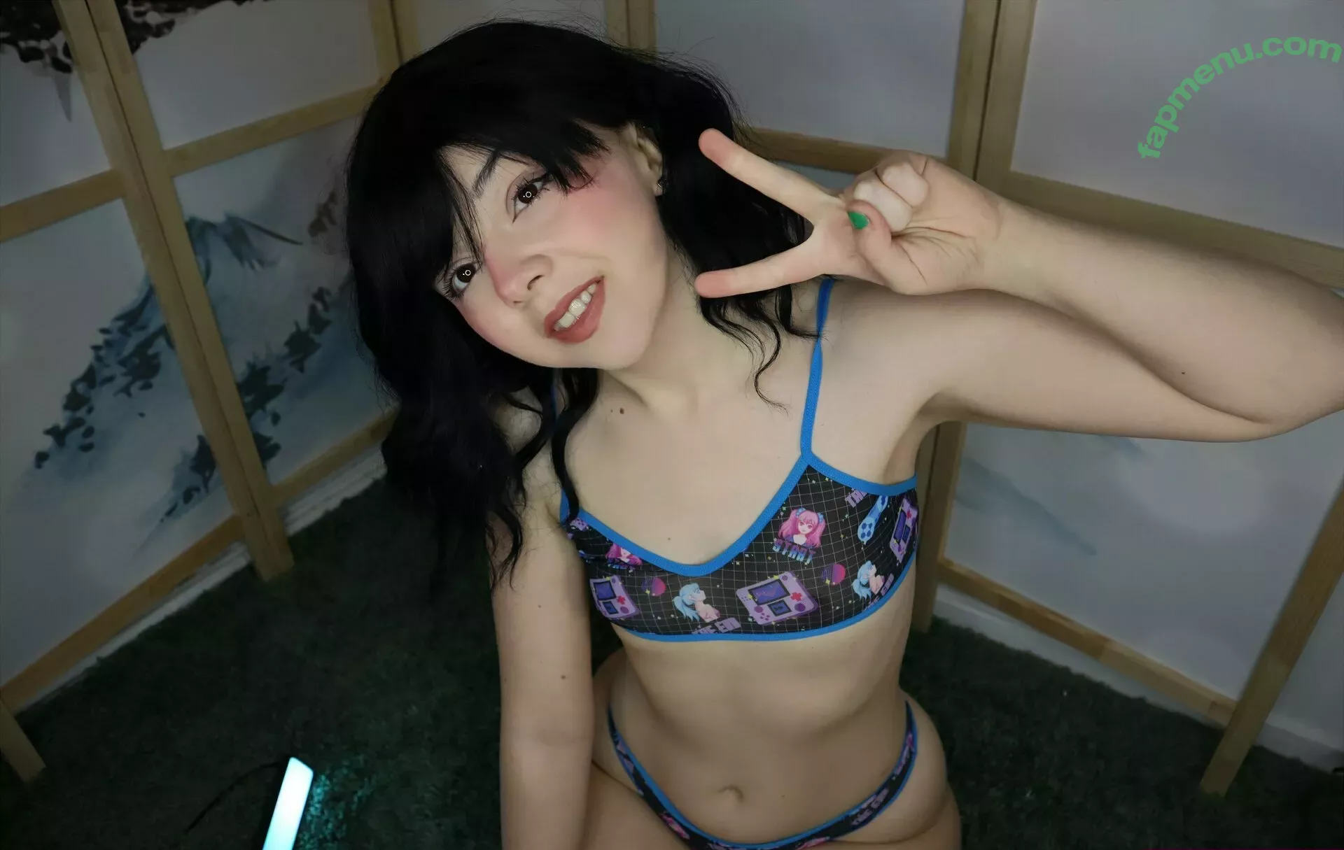 mitsy_bena nude photo #0032 (mitsybena)