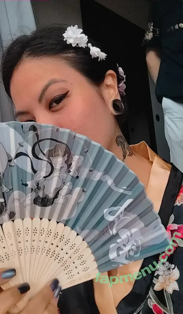 Miyuki Seko nude photo #0007 (mmyukijapan / seko_miyuki)