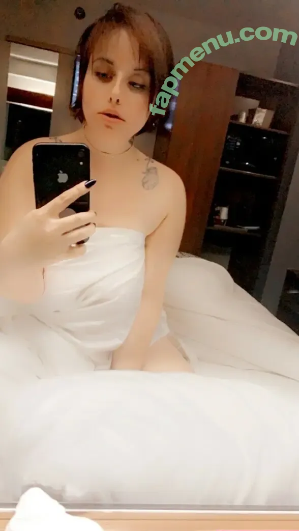 Miz.blu nude photo #0032 (mizblu / xxxsweatypiexxx)