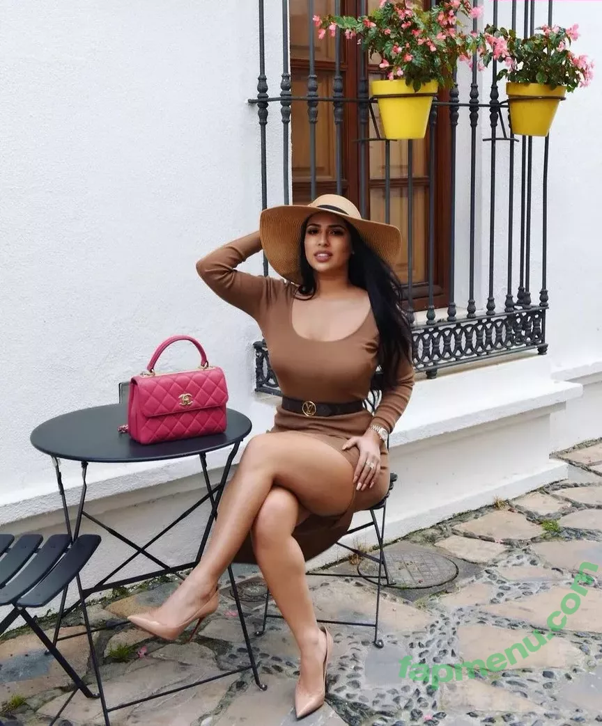 Mizz Ellaa ASMR nude photo #0015 (ellaaa / mizzellaa)