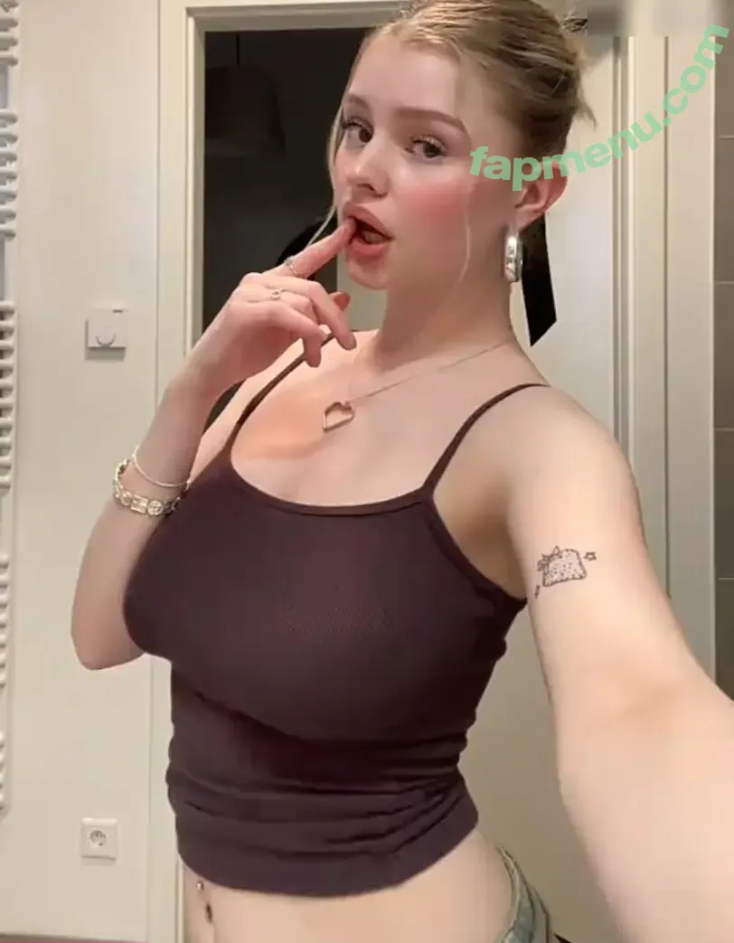 moechtegernmieze nude photo #0042 (moechtegernmieze)
