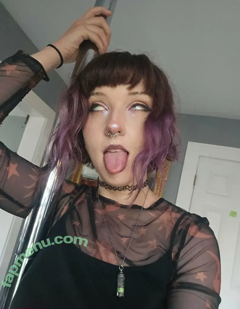 molliestmayof nude photo #0005 (molliestmayof)