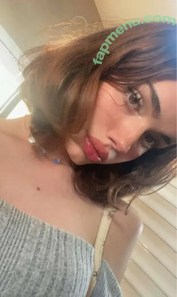 molliesworld nude photo #0015 (Molliesdream / molliesworld_)