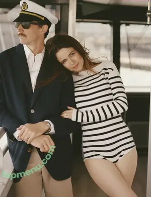 Molly Gordon / crashgordon / mollsterg nude photo #0173