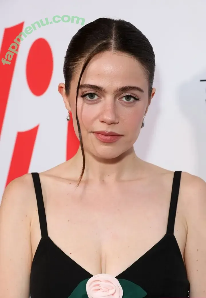 Molly Gordon nude photo #0218 (crashgordon / mollsterg)