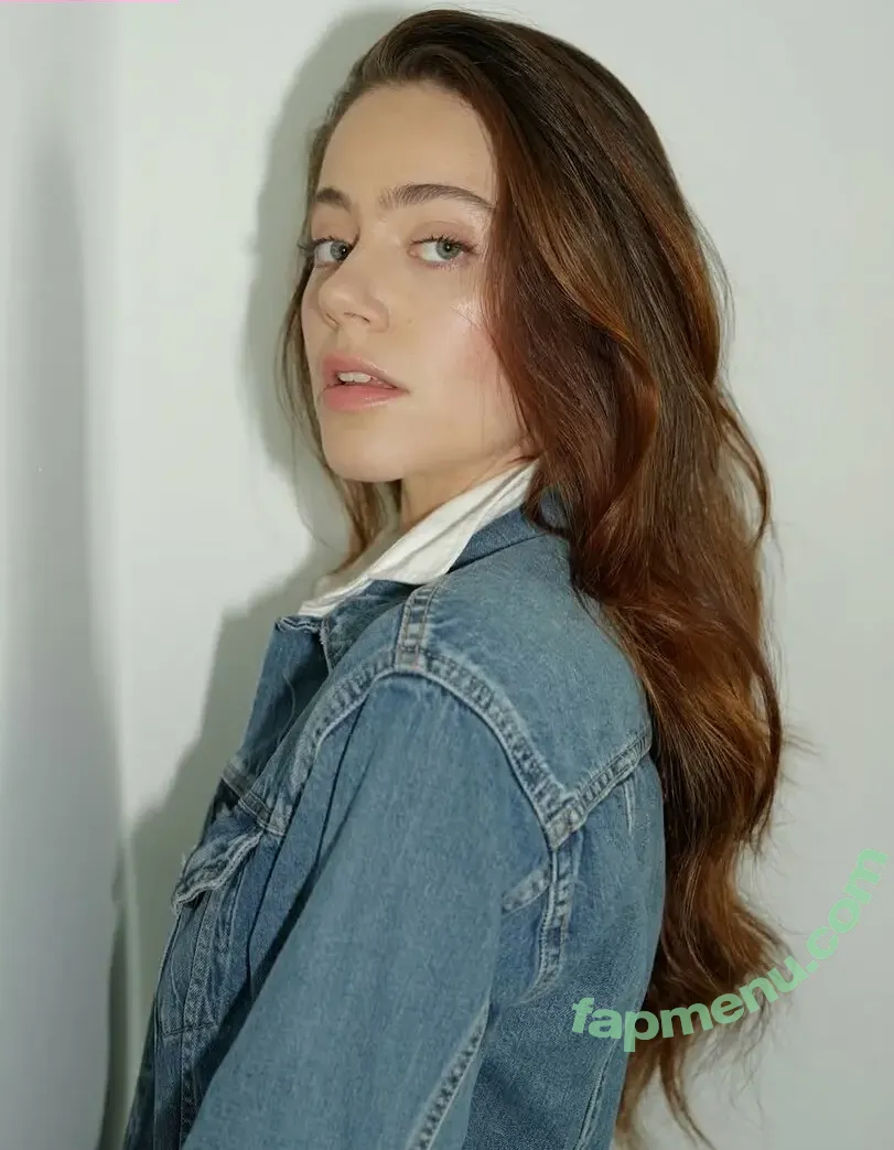 Molly Gordon nude photo #0263 (crashgordon / mollsterg)
