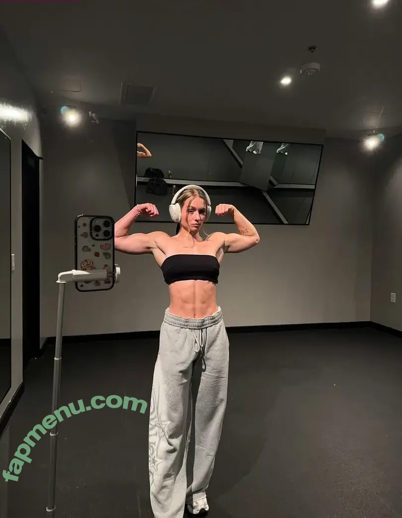 Molly Mangan nude photo #0007 (mollylmangan)