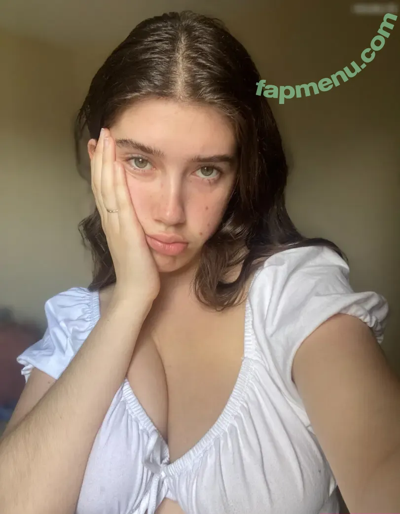 Molly Rose nude photo #0062 (Mollyroseee8 / asianshawtyoxo / mollyrose)