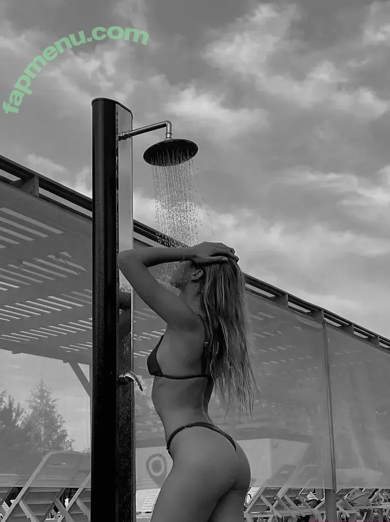 mollyhartx nude photo #0001 (mollyhartx)