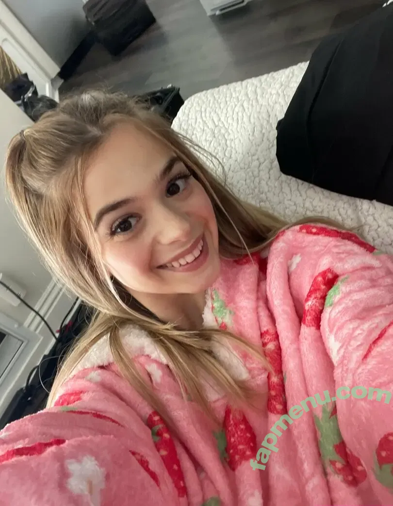 mollylittlexxx nude photo #0081 (maybemollyyy)