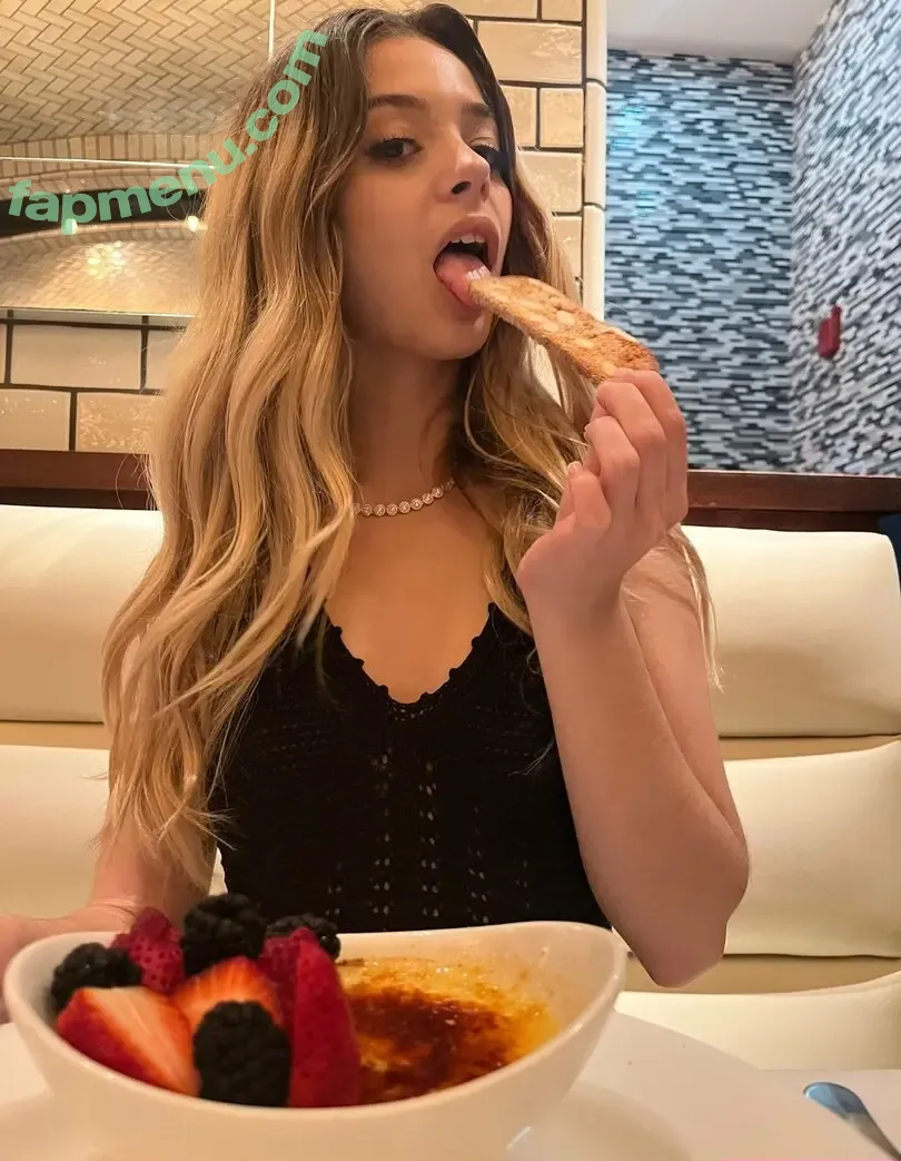 mollylittlexxx nude photo #0100 (maybemollyyy)