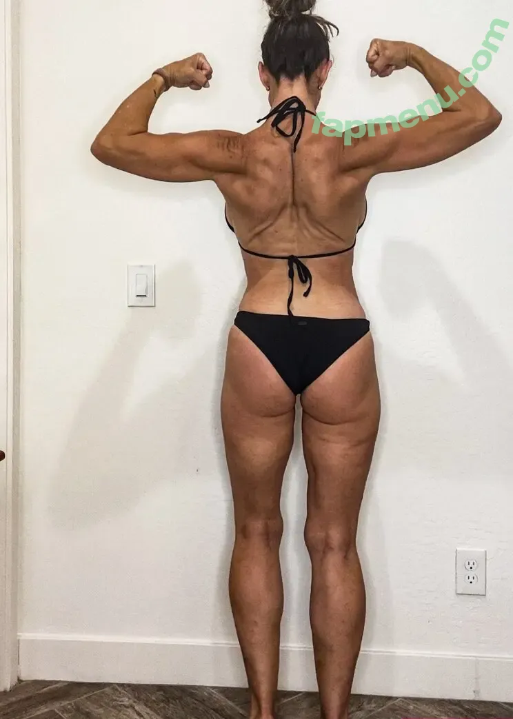 mombod81 nude photo #0034 (hotmombod81)