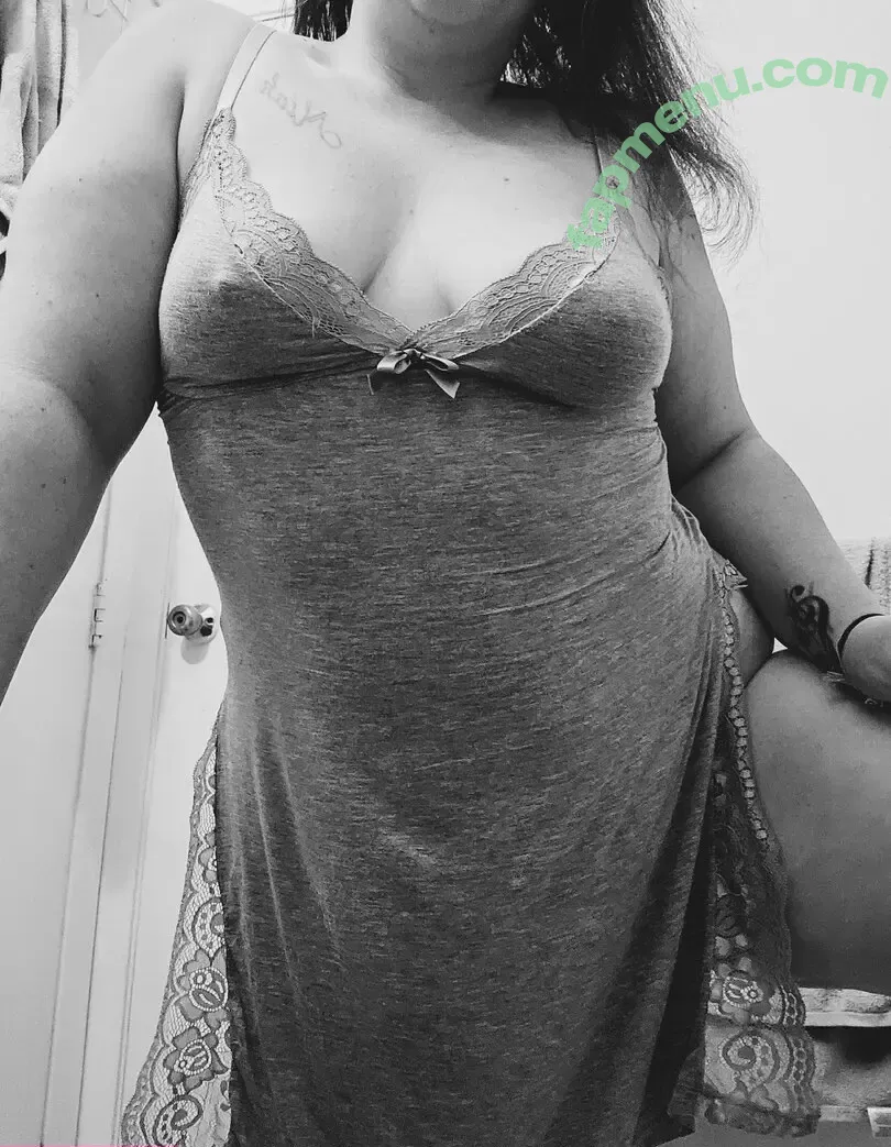 mombodgoddess93 nude photo #0026 (thelocgoddess93)