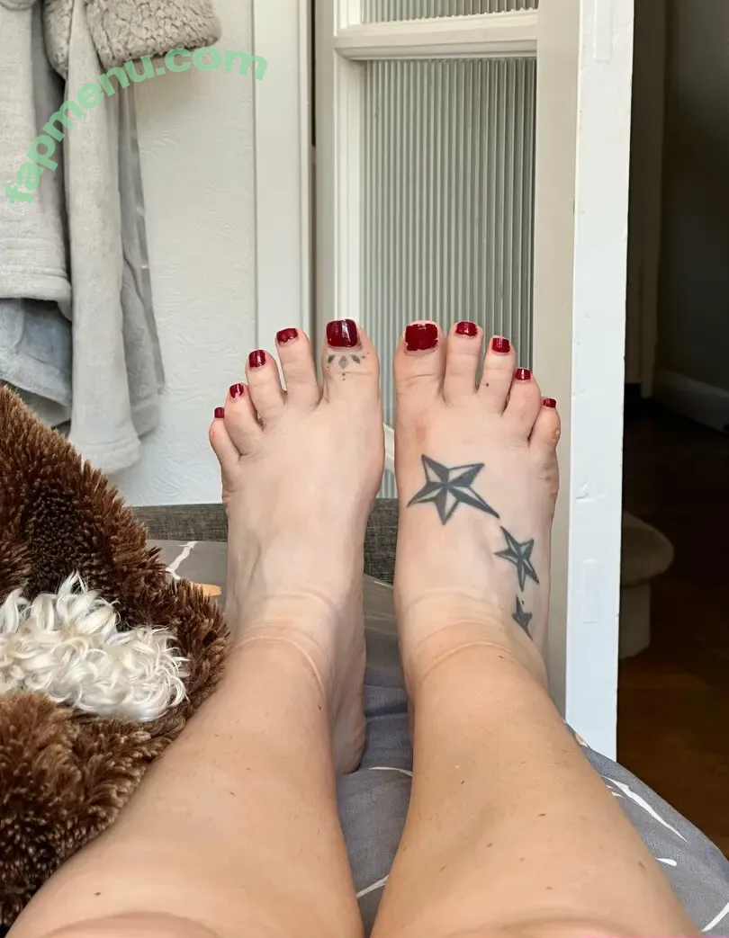 mommabearfeetfetish nude photo #0053 (mommabearfeetfetish)