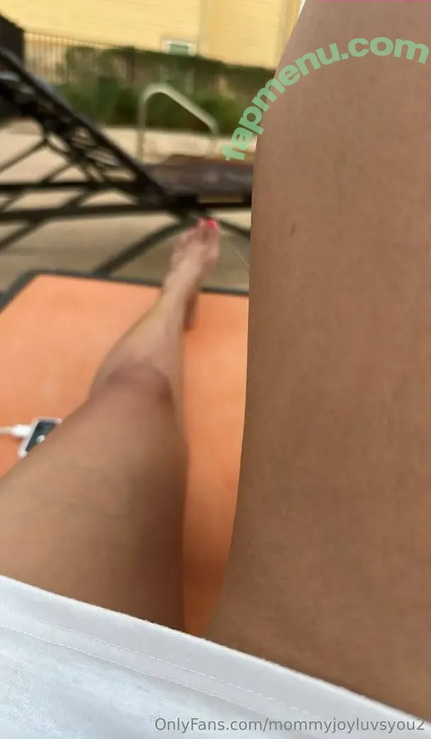mommyjoyluvsyou2 nude photo #0035 (mommy.wonders)