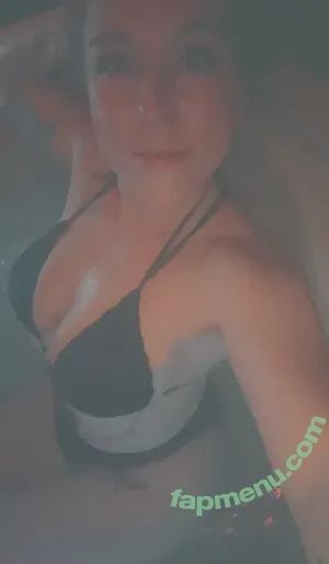 mommymarie32 / misslilstrutz nude photo #0007