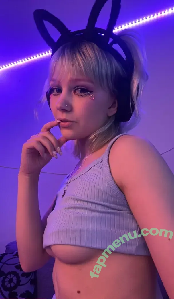 mommymoosh nude photo #0007 (mommymoxo)