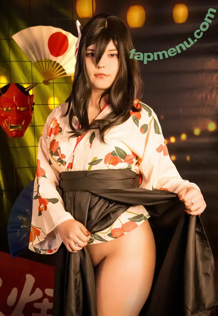 momoladeidad nude photo #0015 (momoladeidad)