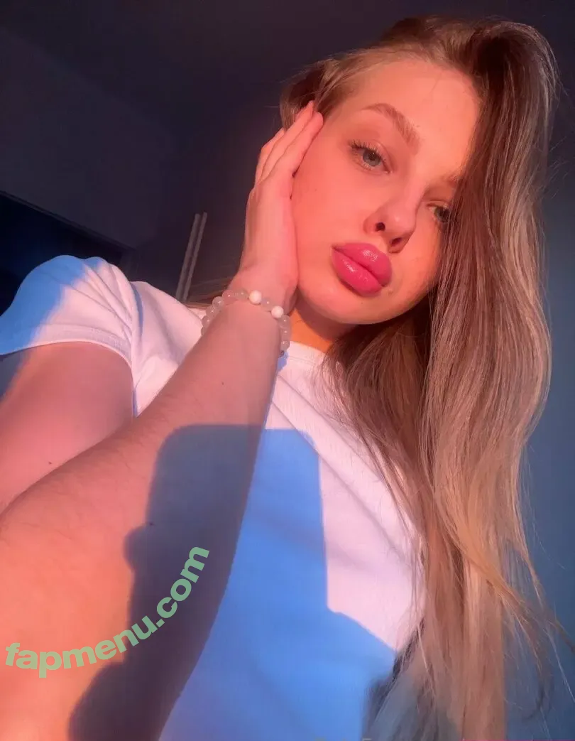 mon_mon nude photo #0070 (mon_mo_mo_mon)