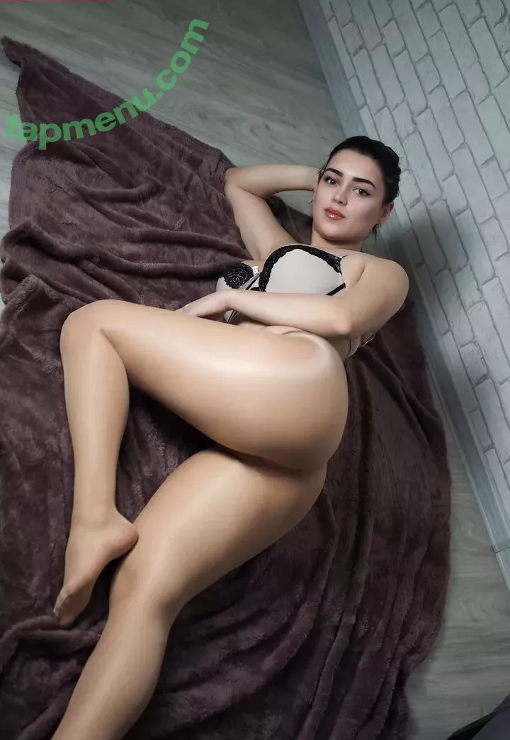 Monie Kulh nude photo #0042 (Moniekulh)