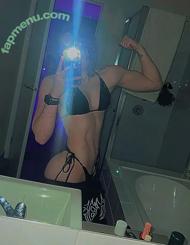 Monique Van Den Bogart nude photo #0028 (Monza / Monzz / monzaroo)