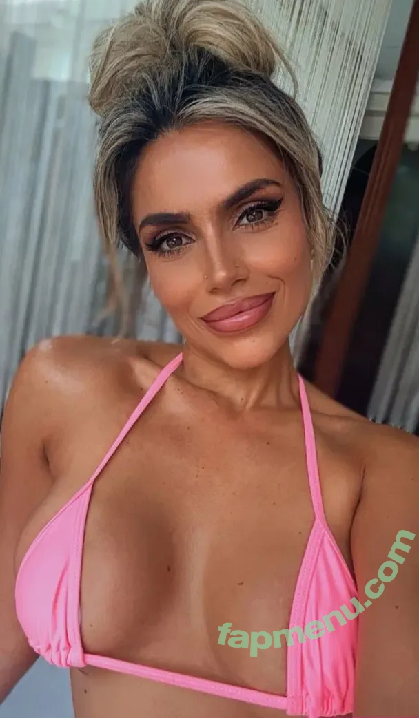 monshari nude photo #0034 (monshari222)