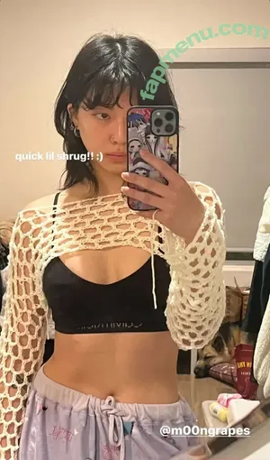 Moongrapess nude photo #0020
