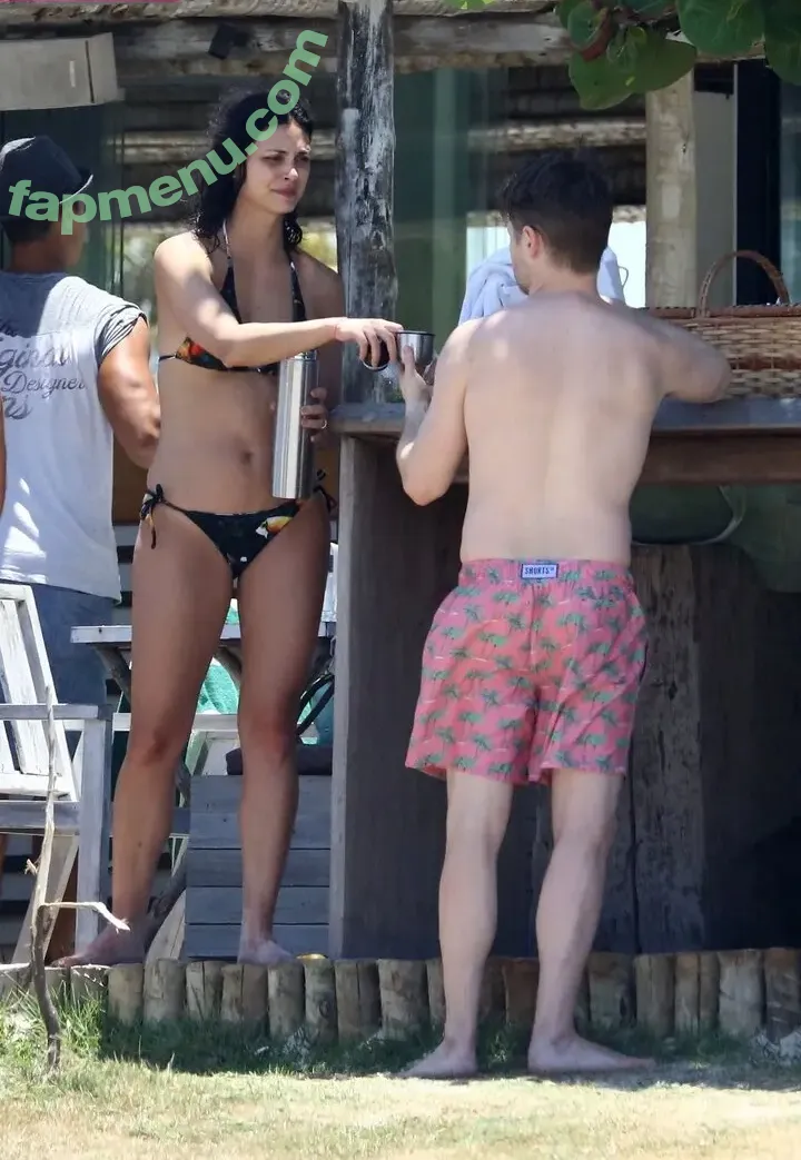 Morena Baccarin nude photo #0490 (morenabaccarin)