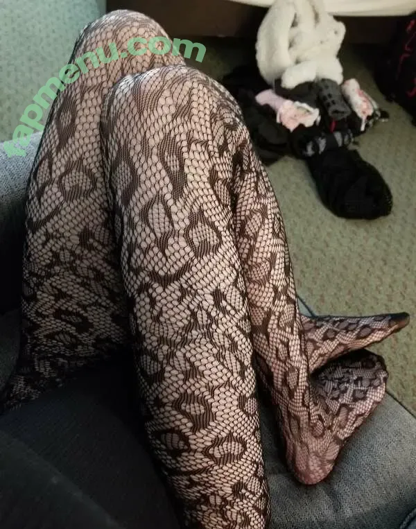 Moxxie nude photo #0004 (moxxiebyproxxie / simply_moxxie)