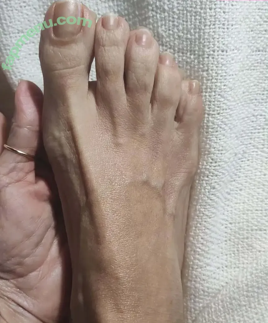 Mrs Peta nude photo #0004 (mrspeta01 / mrspetaa / mrspetaxo)