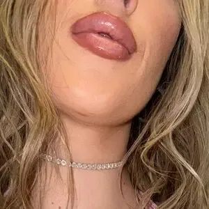 mrs_victoria_blanc / mrs.victoria.blanc nude photo #0046