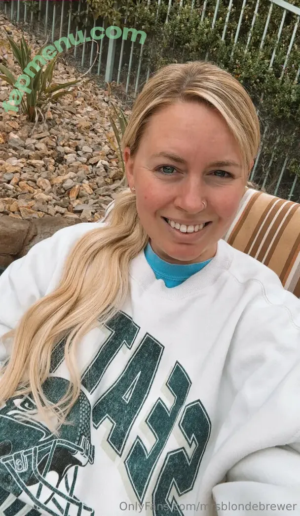 mrsblondebrewer nude photo #0016 (maggieclayton_)