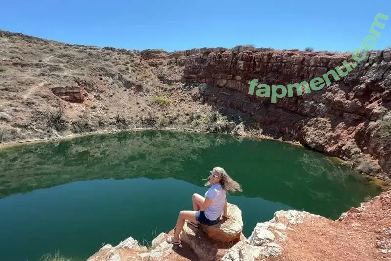 MrsSteadyRiver nude photo #0019 (mrmadriver)