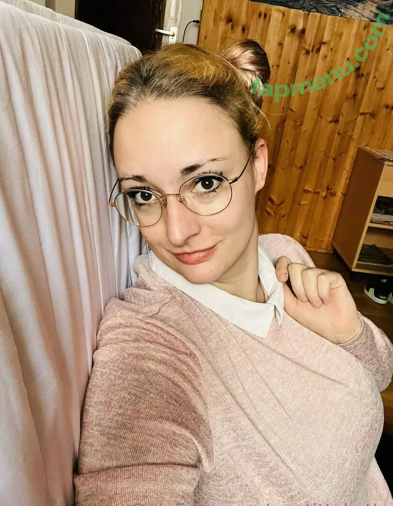mrstittykatty nude photo #0072 (mrstittykatty)