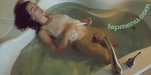  nude photo #0006