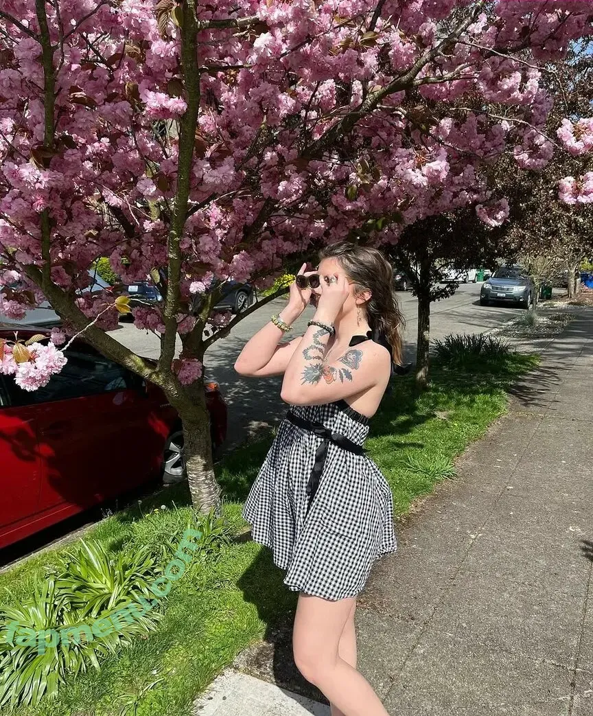 Msvioletvixxen nude photo #0110 (Violet Vixxen / violetvixenofficial)