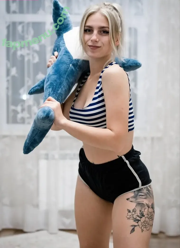 Msyuliyafox nude photo #0203 (Msyuliyafox)