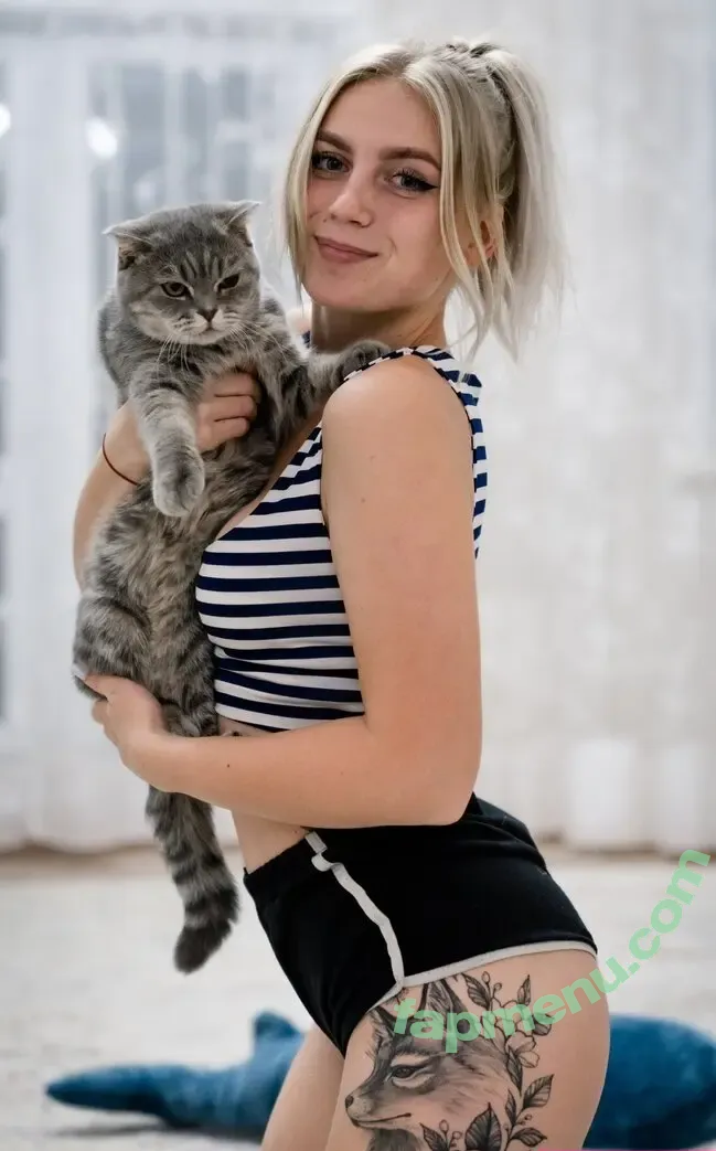 Msyuliyafox nude photo #0209 (Msyuliyafox)
